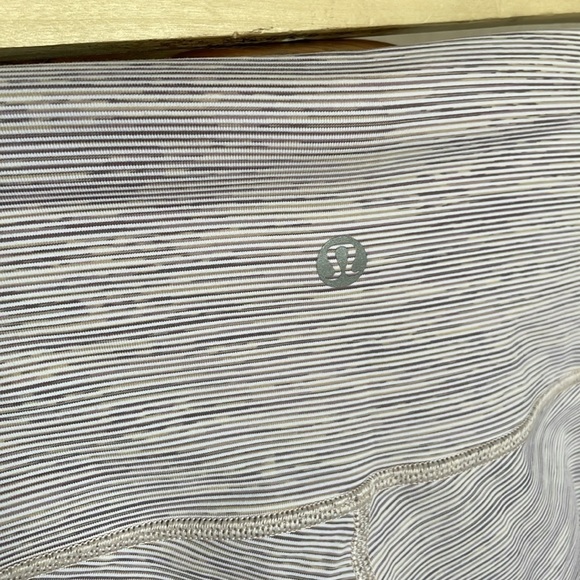 Lululemon Wunder Under Light Gray Purple High-Waisted Leggings - Picture 6 of 11